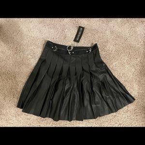 DollsKill Black Pleated Skirt Size M